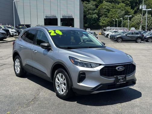 Iconic Silver Metallic 2024 Ford Escape Active