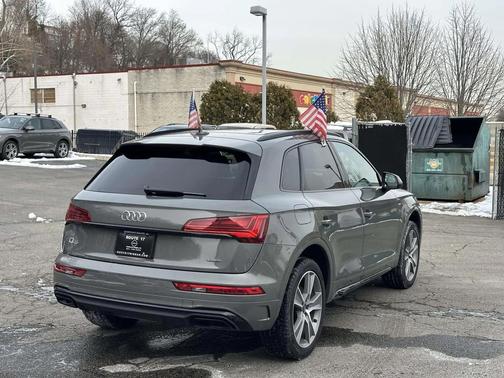 2025 Audi Q5 45 S line Premium
