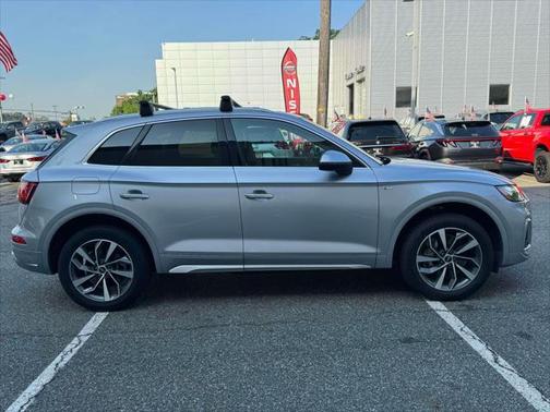 2023 Audi Q5 45 S line Premium Plus