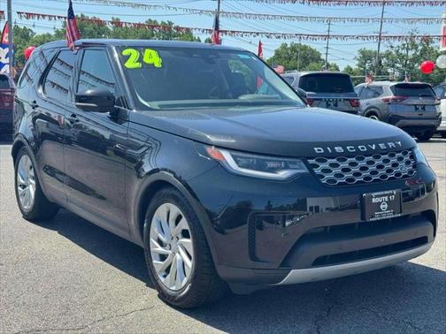 2024 Land Rover Discovery P300 S