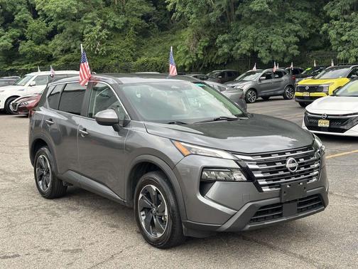 Gun Metallic 2024 Nissan Rogue SV
