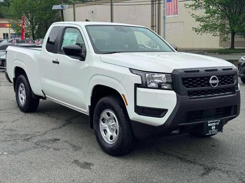 2025 Nissan Frontier S
