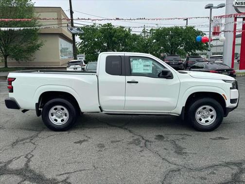 2025 Nissan Frontier S