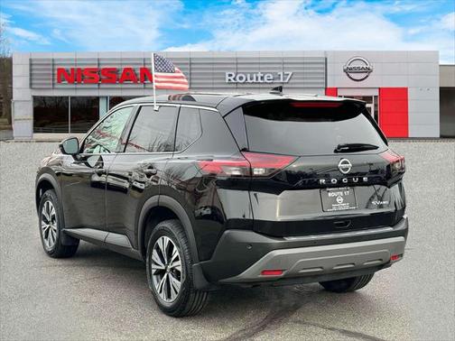 Super Black 2021 Nissan Rogue SV