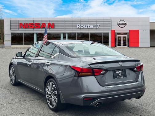 2023 Nissan Altima 2.5 SL