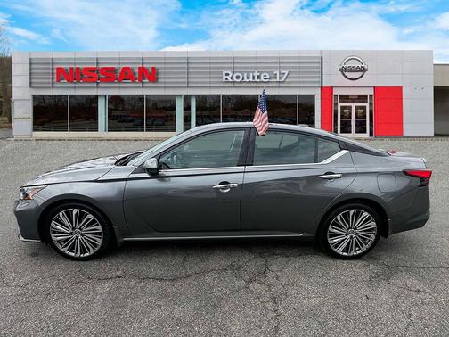 2023 Nissan Altima 2.5 SL