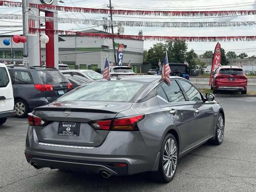2023 Nissan Altima 2.5 SL