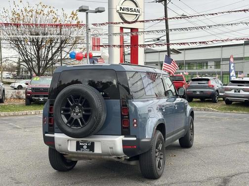 2025 Land Rover Defender 110 P300