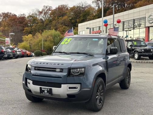 2025 Land Rover Defender 110 P300