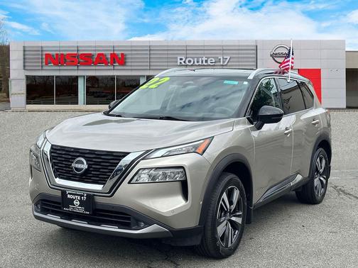 2022 Nissan Rogue SL