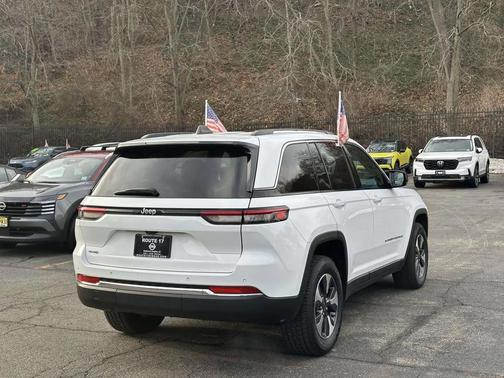 2024 Jeep Grand Cherokee 4xe Base