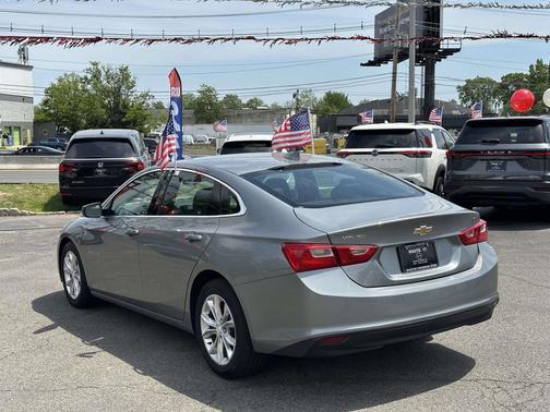 Mineral Gray Metallic 2024 Chevrolet Malibu FWD 1LT
