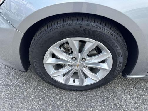 Mineral Gray Metallic 2024 Chevrolet Malibu FWD 1LT