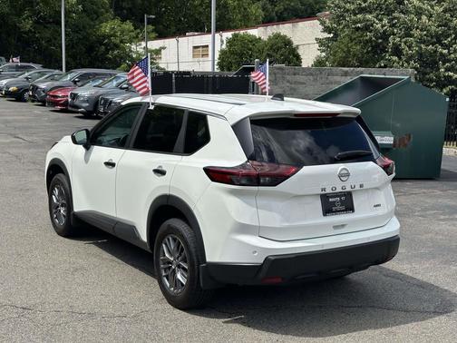 Glacier White 2026 Nissan Rogue S