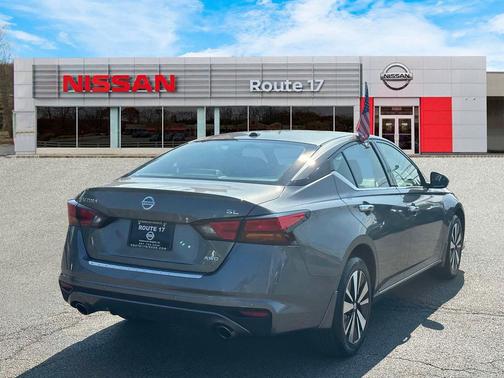 2022 Nissan Altima 2.5 SL