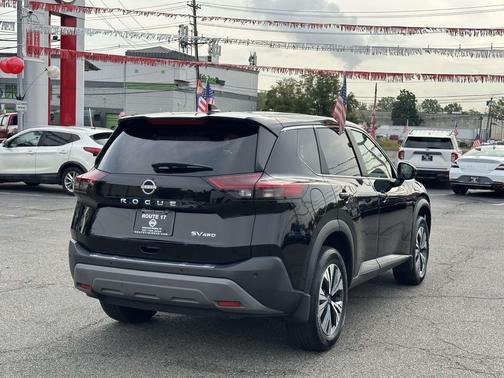 2022 Nissan Rogue SV