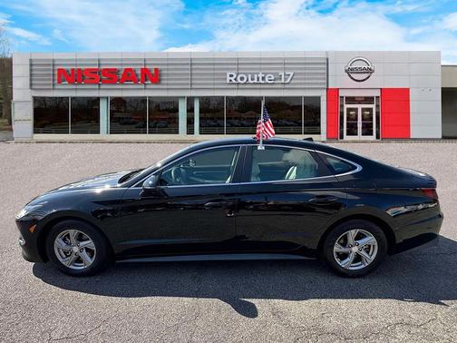 2023 Hyundai SONATA SE