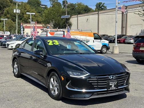 2023 Hyundai SONATA SE