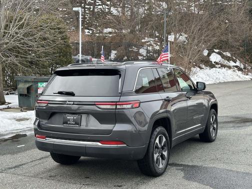 2024 Jeep Grand Cherokee 4xe Base