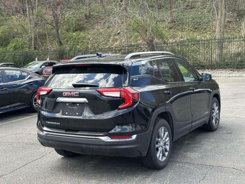 Ebony Twilight Metallic 2024 GMC Terrain SLT