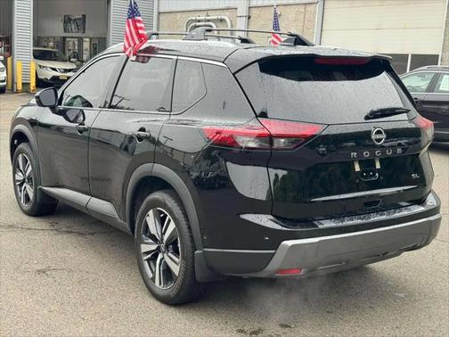 2024 Nissan Rogue SL