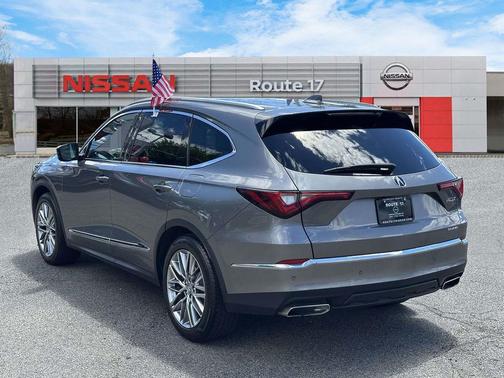 Lunar Silver Metallic 2023 Acura MDX Advance Package