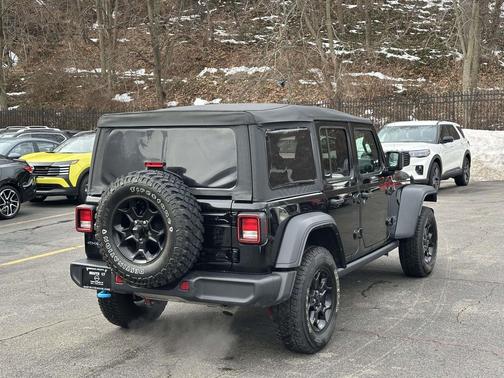 2023 Jeep Wrangler 4xe Base