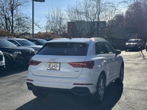 2022 Audi Q3 45 S line Premium Plus