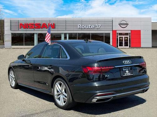 2023 Audi A4 45 S line Premium Plus