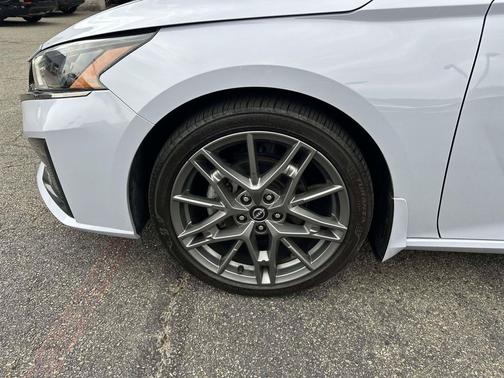 Gray Sky Pearl 2023 Nissan Altima SR VC-Turbo FWD
