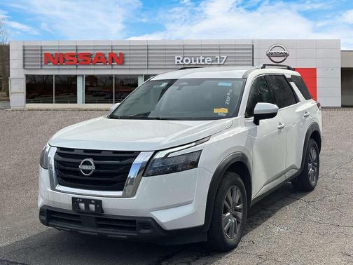 2024 Nissan Pathfinder SV 4WD
