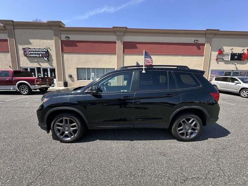 Crystal Black Pearl 2023 Honda Passport AWD EX-L