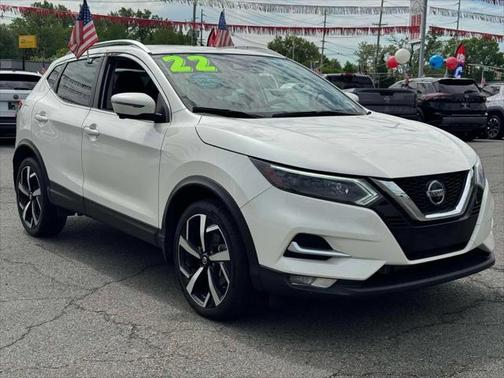 2022 Nissan Rogue Sport SL