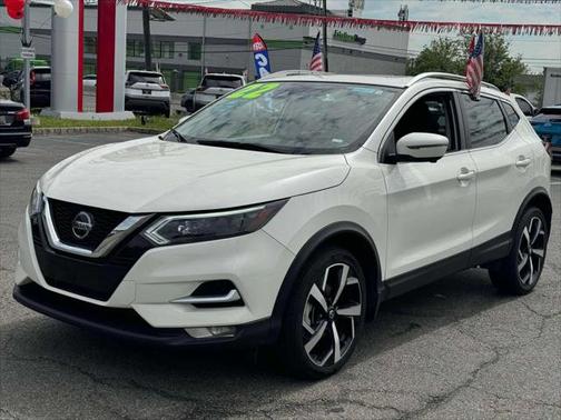 2022 Nissan Rogue Sport SL