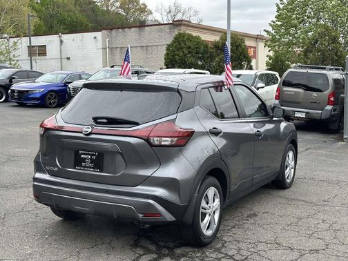 Gun Metallic 2021 Nissan Kicks S