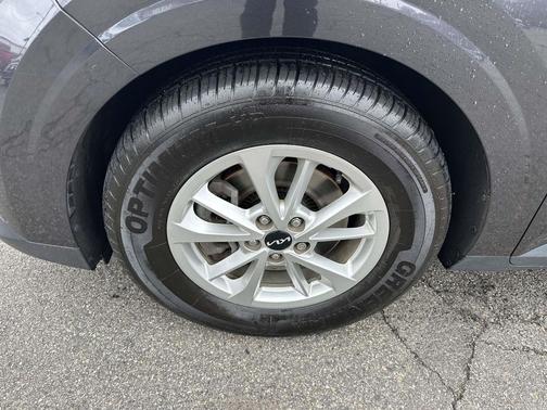 2022 Kia Carnival LXS