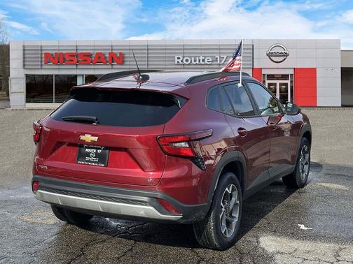 2025 Chevrolet Trax LT