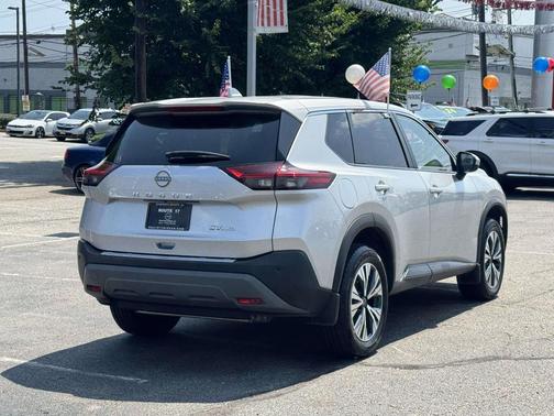 Brilliant Silver Metallic 2023 Nissan Rogue SV