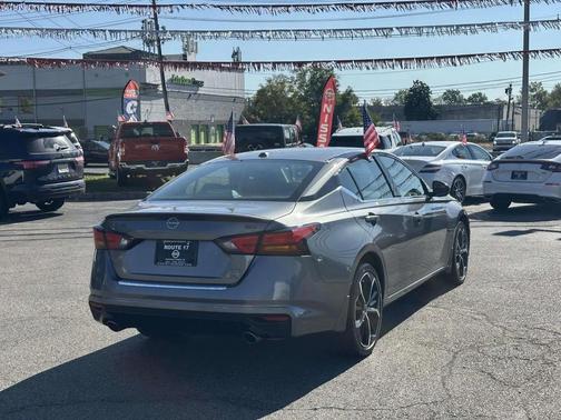 2023 Nissan Altima SR Intelligent AWD