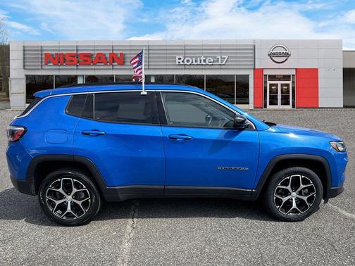 Hydro Blue Pearlcoat 2024 Jeep Compass Latitude