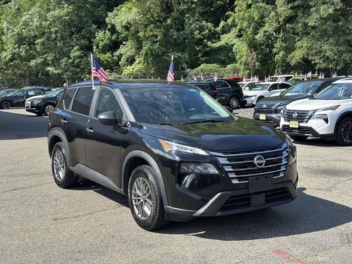 Super Black 2024 Nissan Rogue S