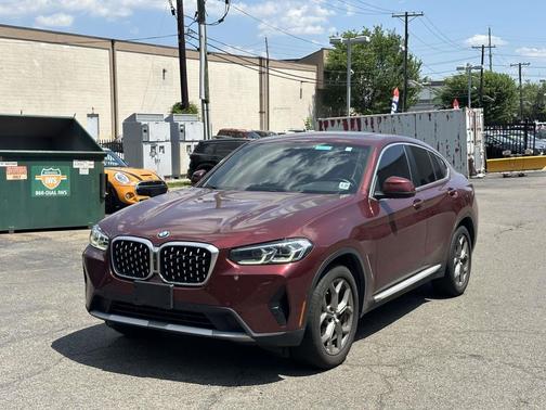 Piemont Red 2022 BMW X4 xDrive30i