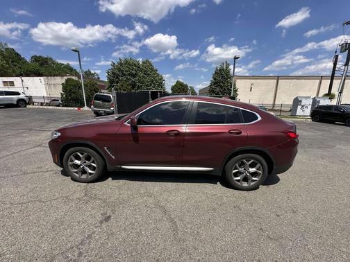 Piemont Red 2022 BMW X4 xDrive30i