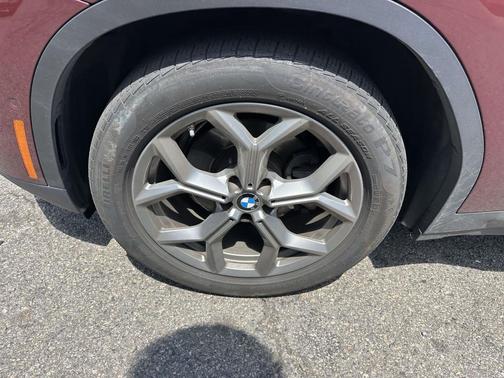Piemont Red 2022 BMW X4 xDrive30i
