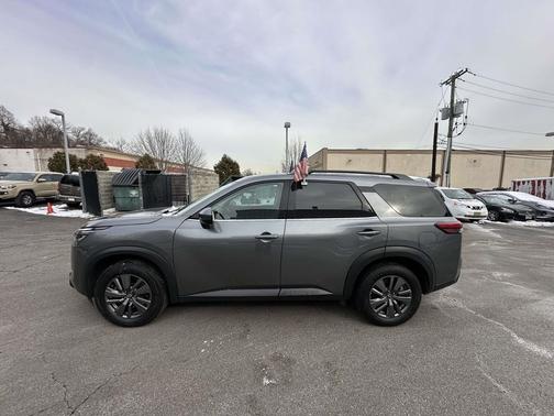 2024 Nissan Pathfinder SV 4WD