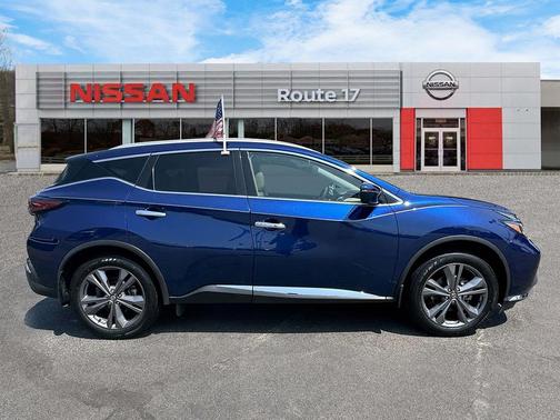 Deep Blue Pearl 2022 Nissan Murano Platinum Intelligent AWD