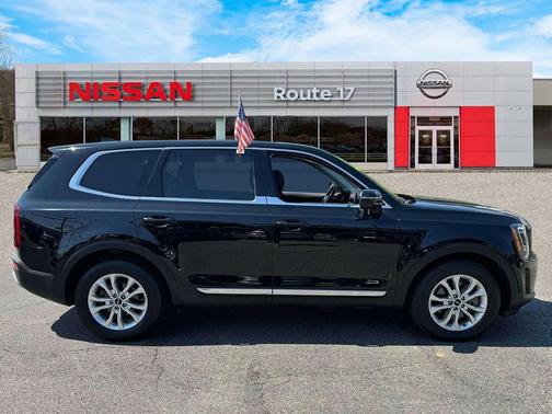 2022 Kia Telluride LX