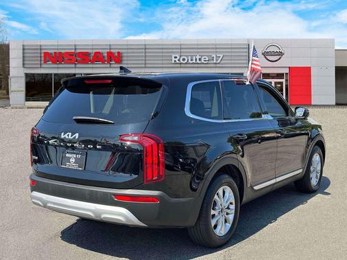 2022 Kia Telluride LX