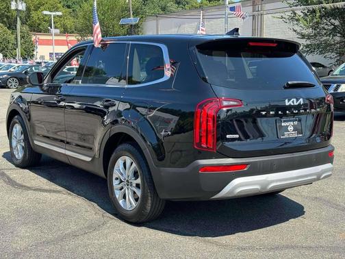 2022 Kia Telluride LX