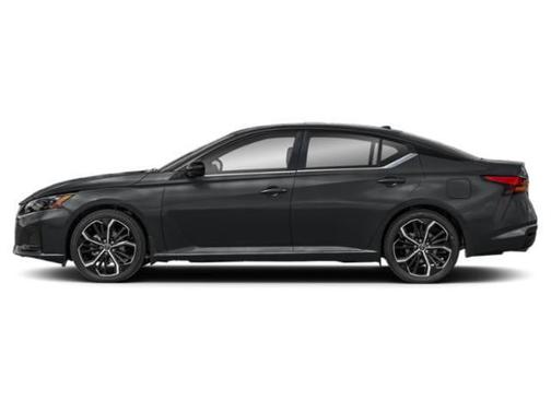 Super Black 2026 Nissan Altima SR FWD